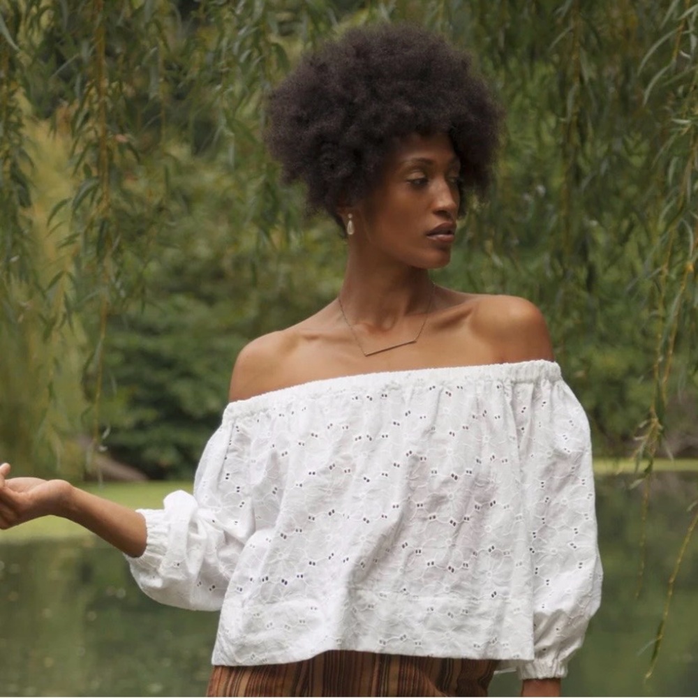 House of Aama eyelet top XS